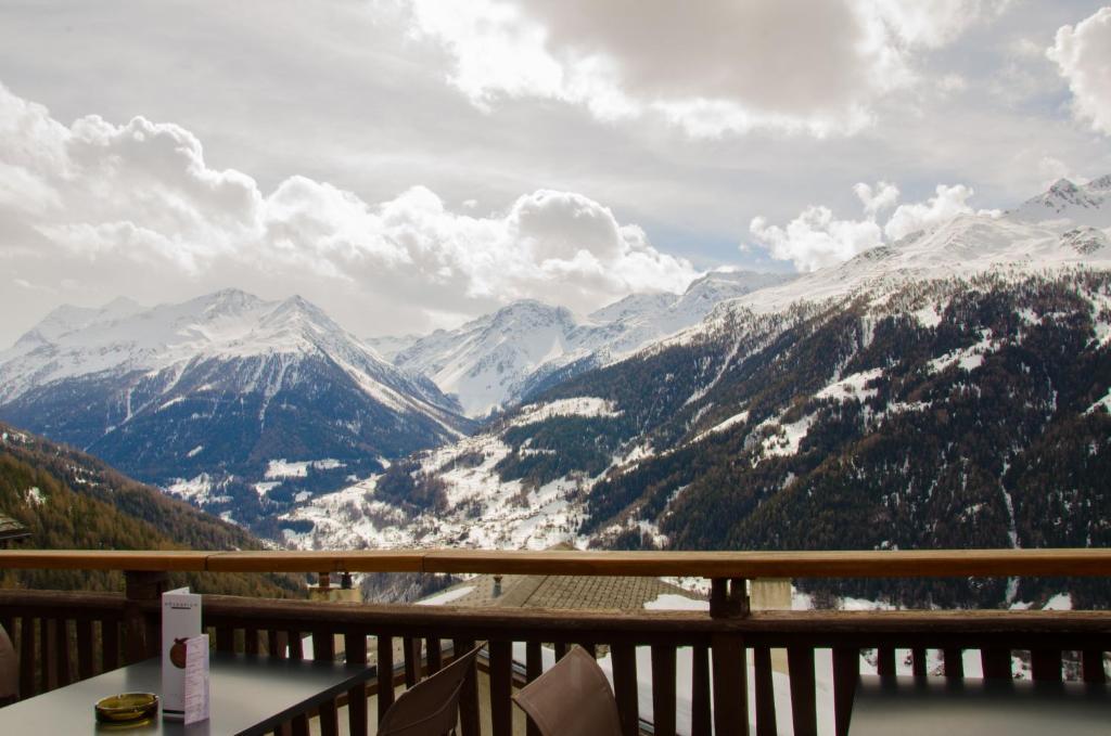 Hotel Le Grand Chalet Favre Saint-Luc Eksteriør billede